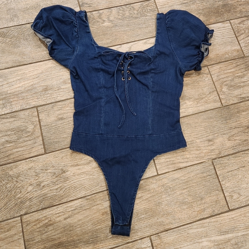 Forever 21 Dark Wash Denim Puff Sleeve Lace-Up Bodysuit